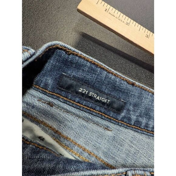 Lucky Brand 221 Straight by Gene Montesano Jeans Shorts Women's 32 USA - Picture 4 of 6